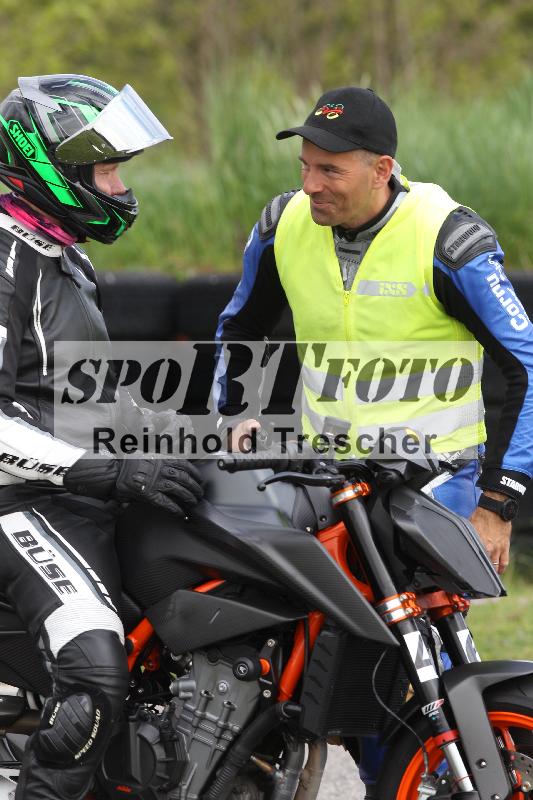 /Archiv-2025/10 23.04.2025 Cornu Master School ADR/rot-rouge/46